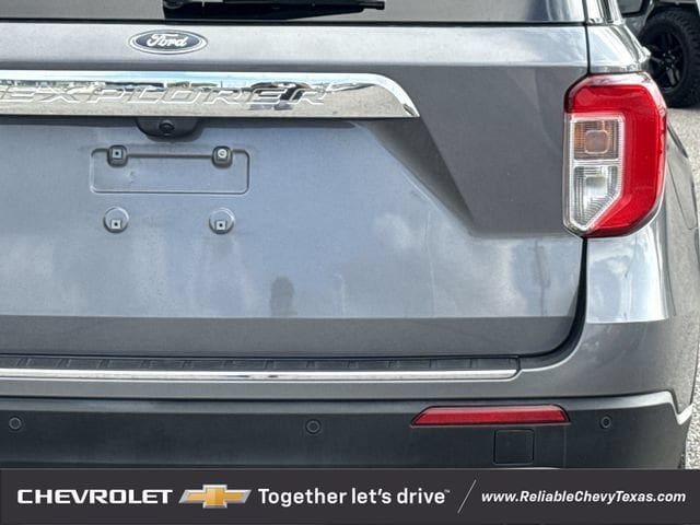Used 2021 Ford Explorer Limited w/ Equipment Group 301A RWD image 8