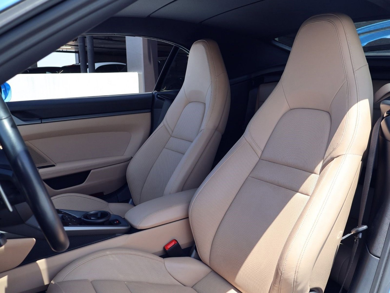 Certified 2023 Porsche 911 Carrera RWD image 5