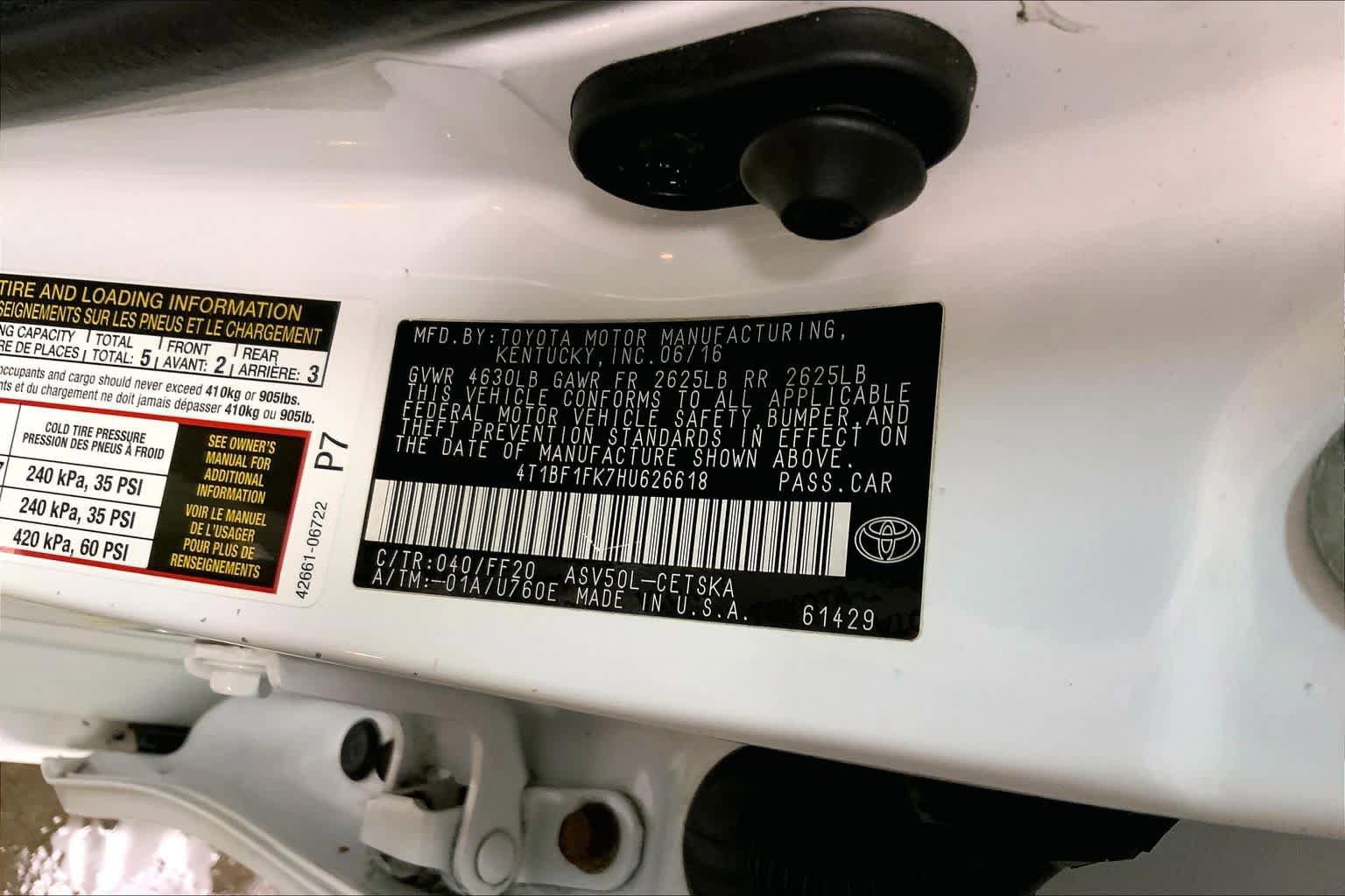 Used 2017 Toyota Camry SE w/ Moonroof Package image 34