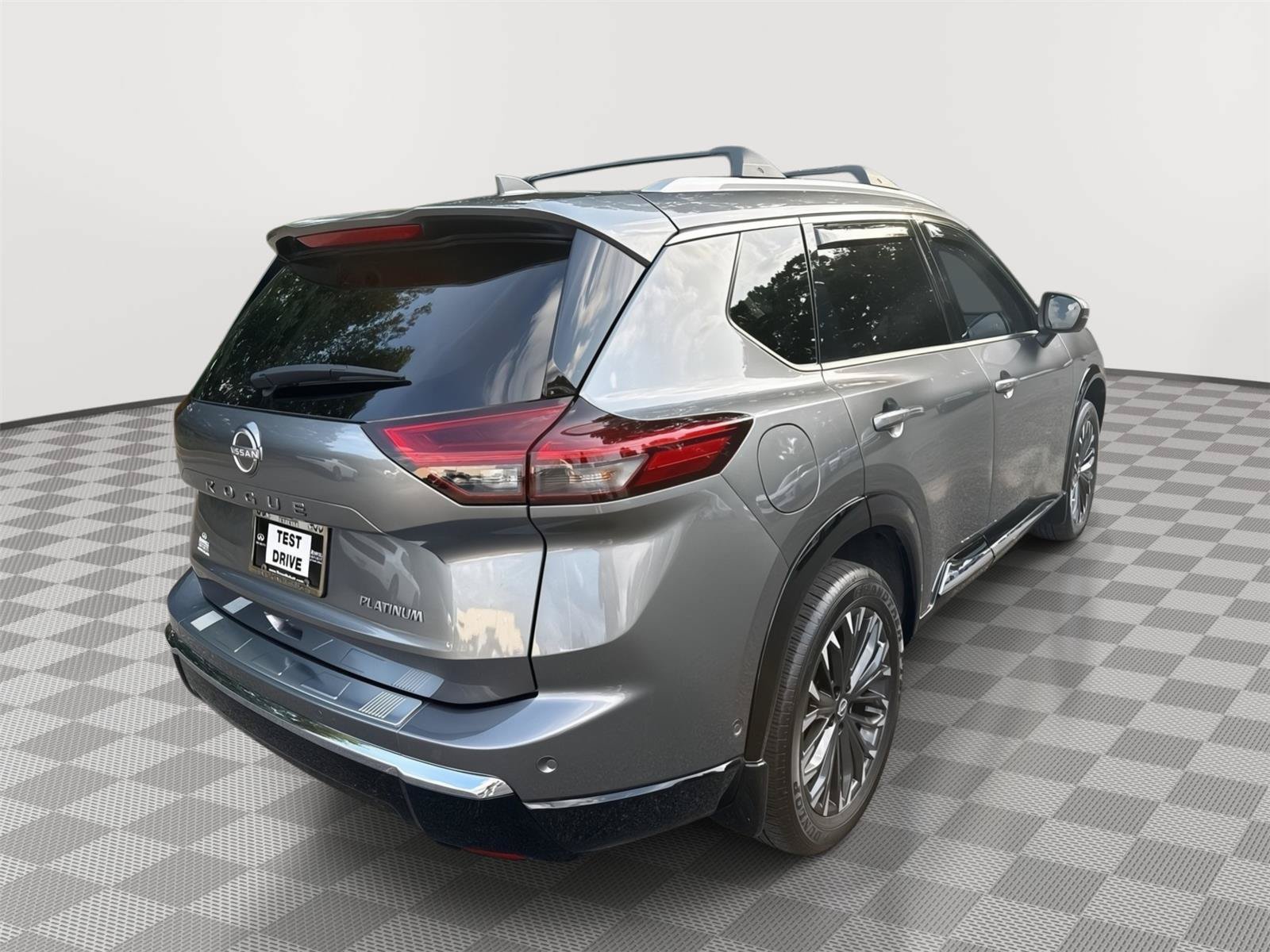 Used 2025 Nissan Rogue Platinum w/ Platinum Premium Package FWD image 6