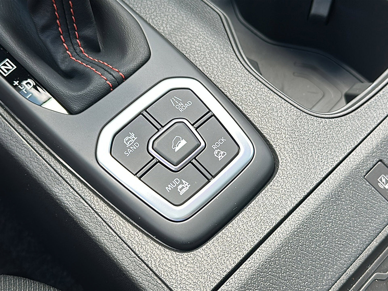 New 2026 Nissan Frontier PRO-4X w/ Pro-4x Convenience Package image 25