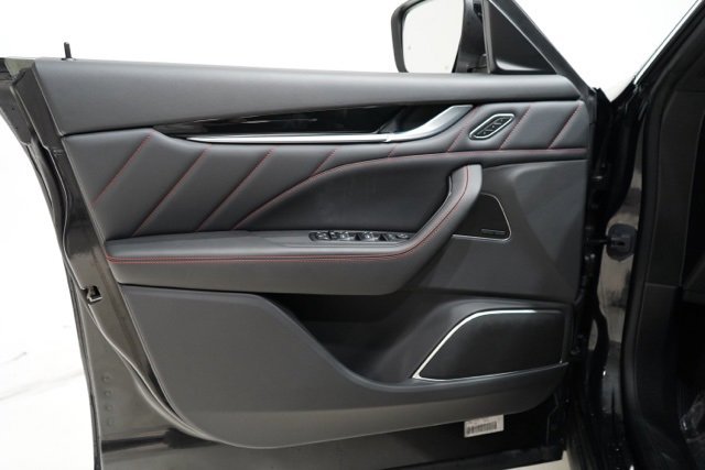 Used 2024 Maserati Levante Modena Ultima image 18