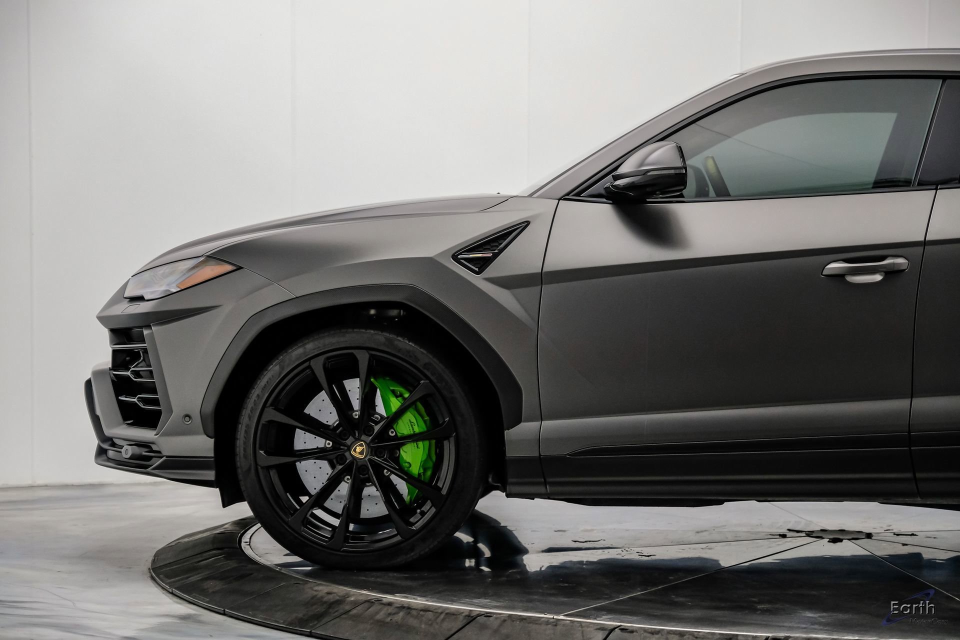 Used 2022 Lamborghini Urus AWD/4WD image 10