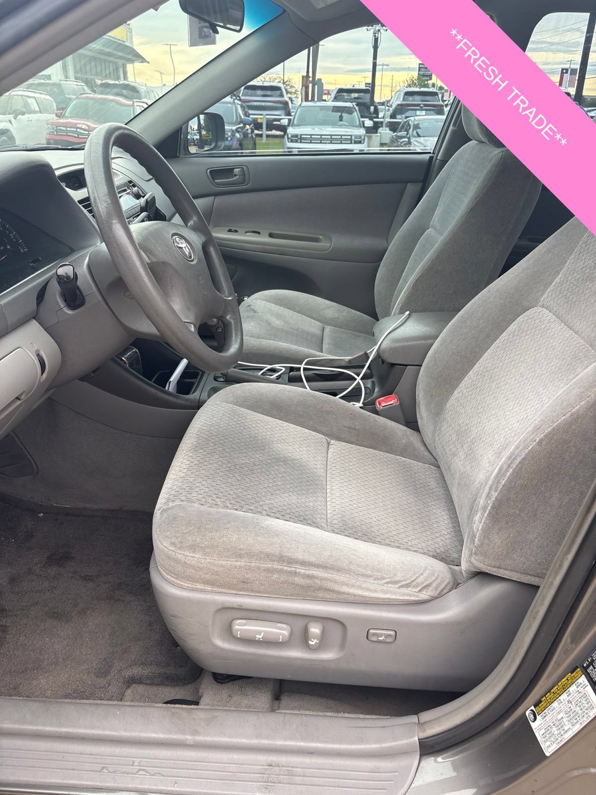 Used 2004 Toyota Camry LE FWD image 14