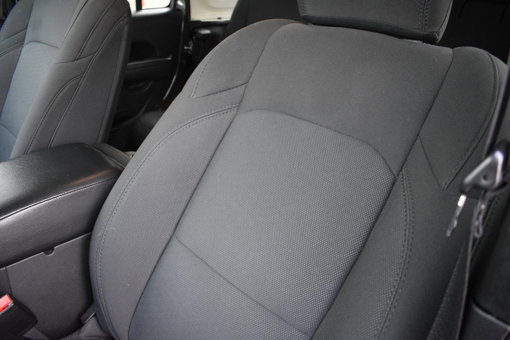 Used 2023 Jeep Wrangler Willys image 11