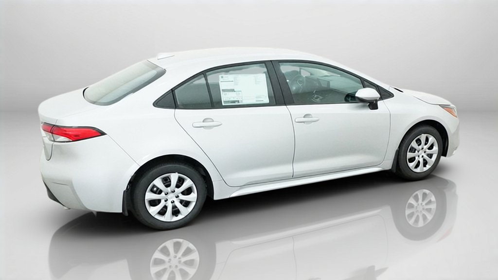 New 2027 Toyota Corolla LE FWD image 13