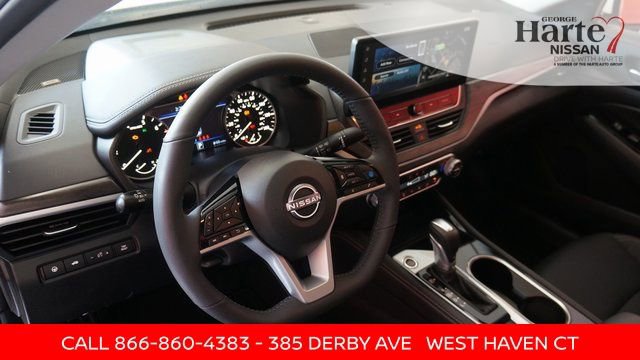 Certified 2025 Nissan Altima 2.5 SL image 9