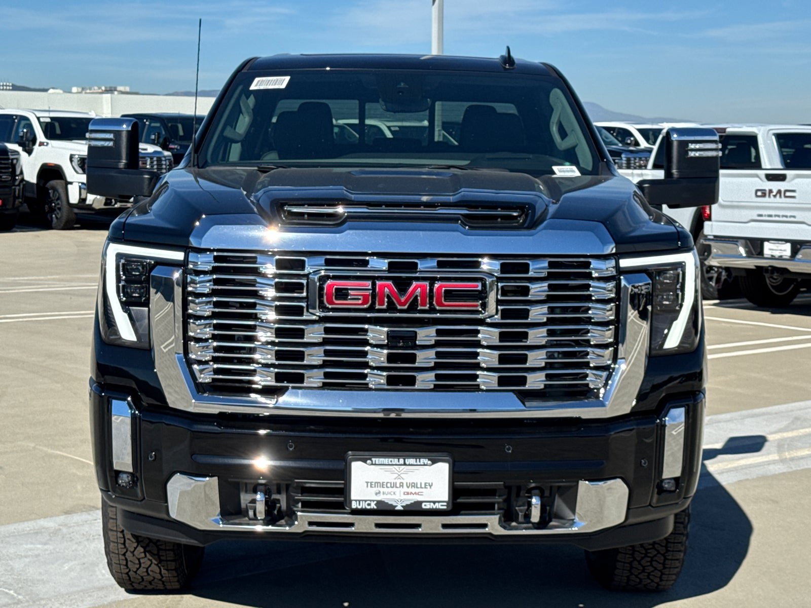 New 2026 GMC Sierra 2500 Denali w/ Denali Reserve Package AWD/4WD image 5