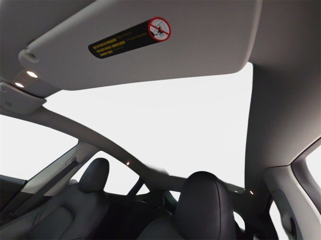 Used 2023 Tesla Model Y Long Range image 28