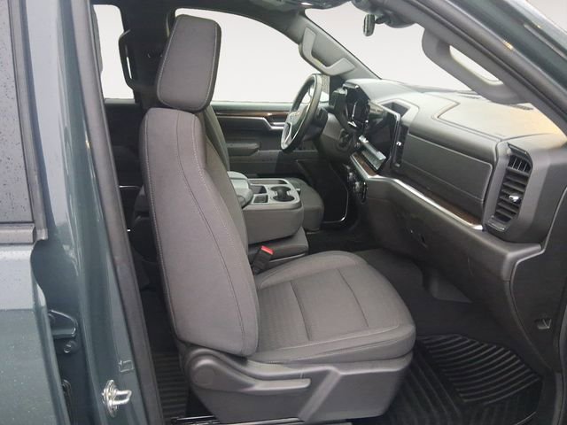 Used 2025 Chevrolet Silverado 1500 LT AWD/4WD image 15