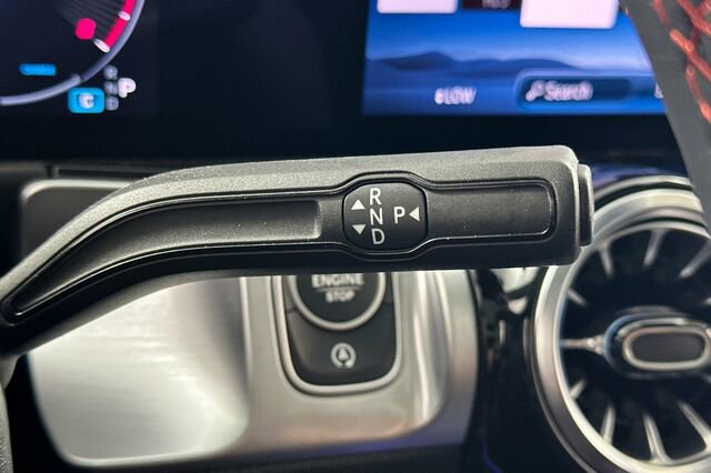 Used 2024 Mercedes-Benz GLB 250 image 21