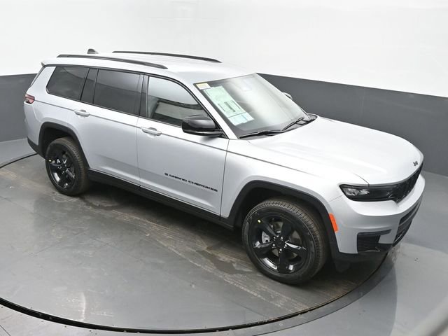 New 2025 Jeep Grand Cherokee L Limited w/ Black Appearance Package image 46