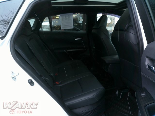 Certified 2024 Toyota Venza Nightshade image 28