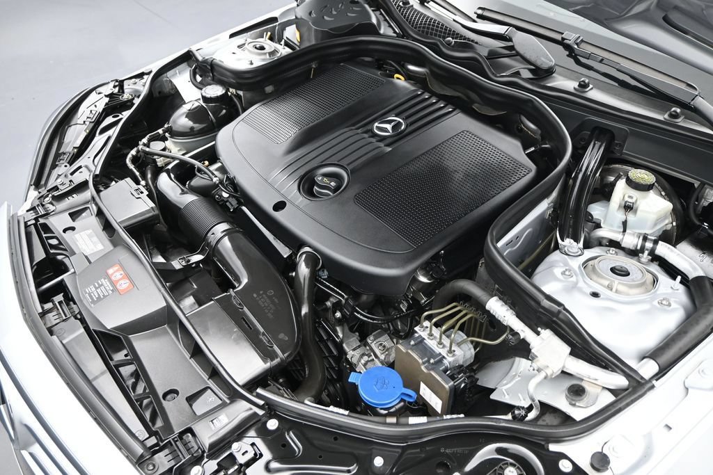 Used 2014 Mercedes-Benz E 250 BlueTEC Sedan image 32