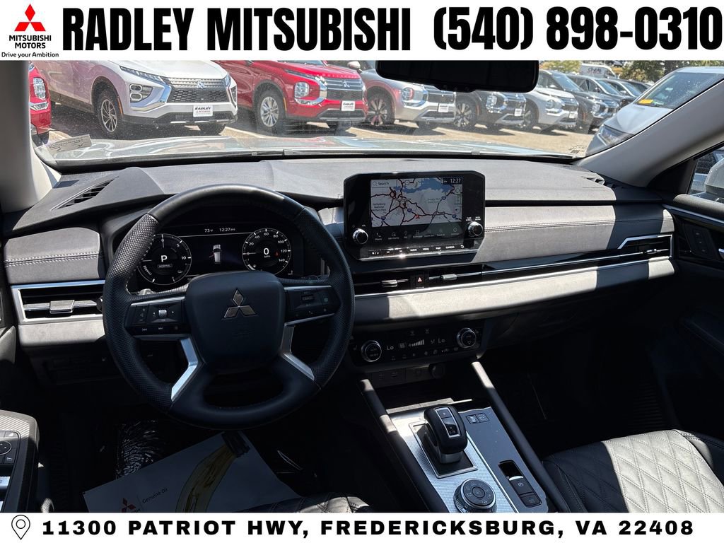 Used 2023 Mitsubishi Outlander SEL AWD/4WD image 14