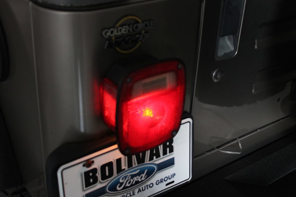 Used 2005 Jeep Wrangler Unlimited AWD/4WD image 39