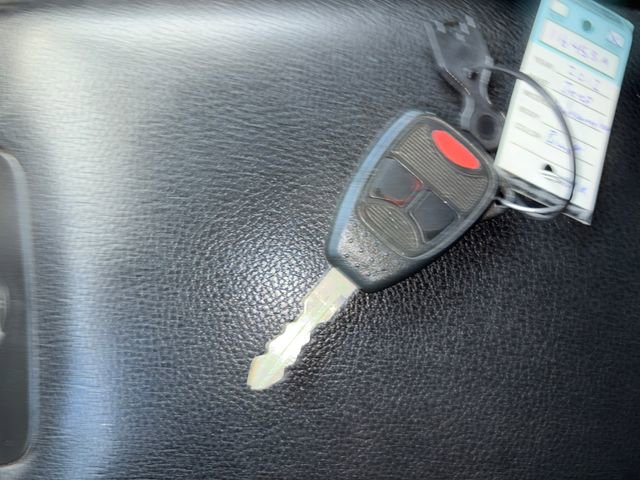 Used 2012 Jeep Wrangler Unlimited Rubicon w/ Connectivity Group image 41