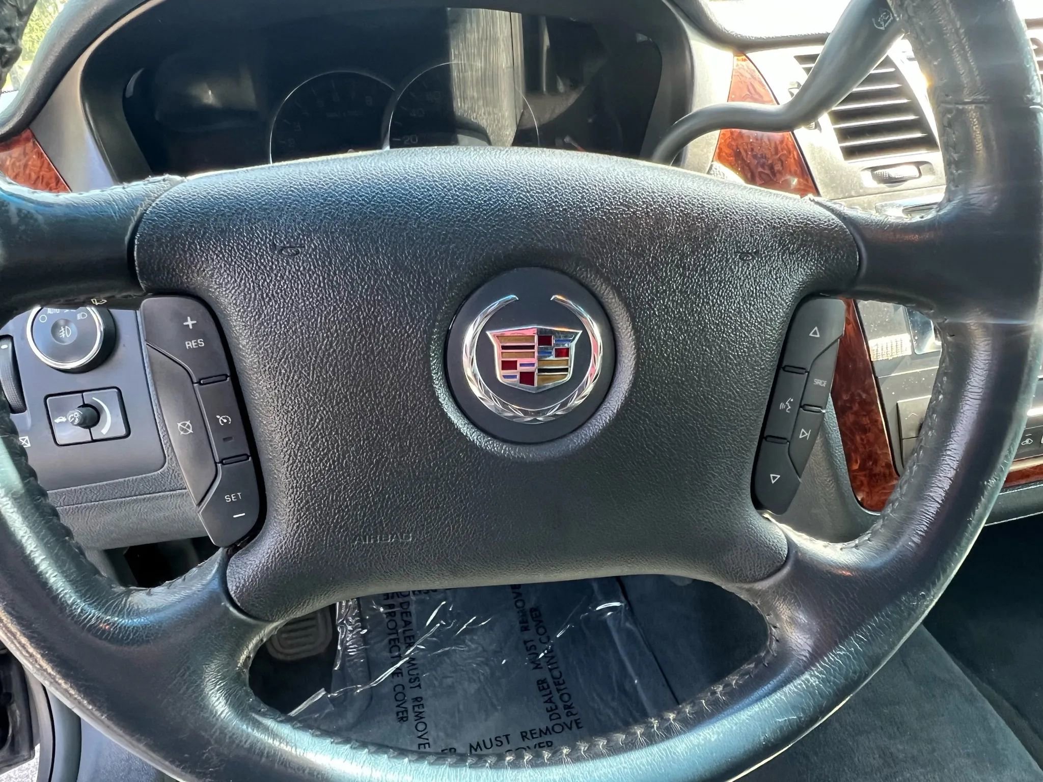 Used 2006 Cadillac DTS FWD image 26