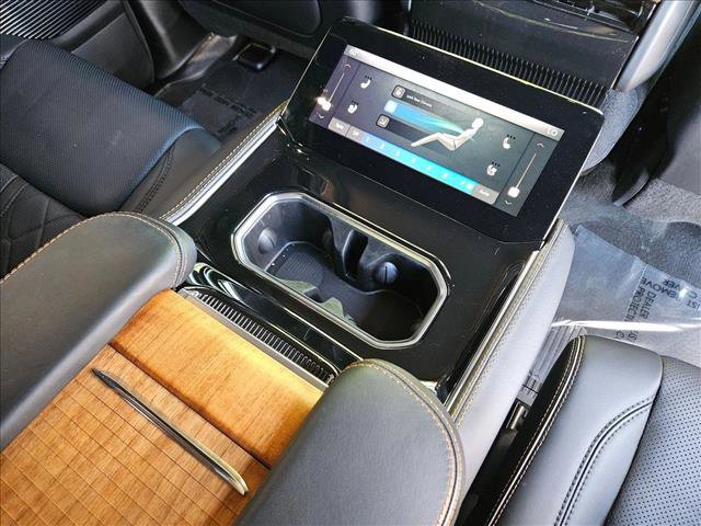 Used 2022 Jeep Grand Wagoneer Series III image 22