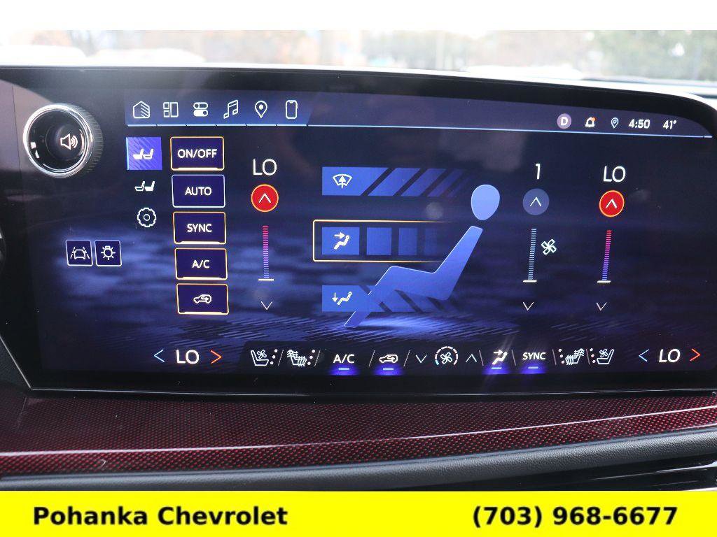 Used 2026 Chevrolet Traverse RS w/ LPO, Floor Liner Package FWD image 15