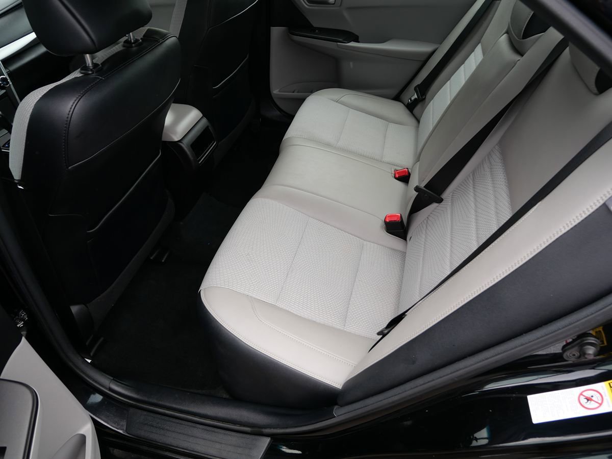 Used 2017 Toyota Camry SE FWD image 20