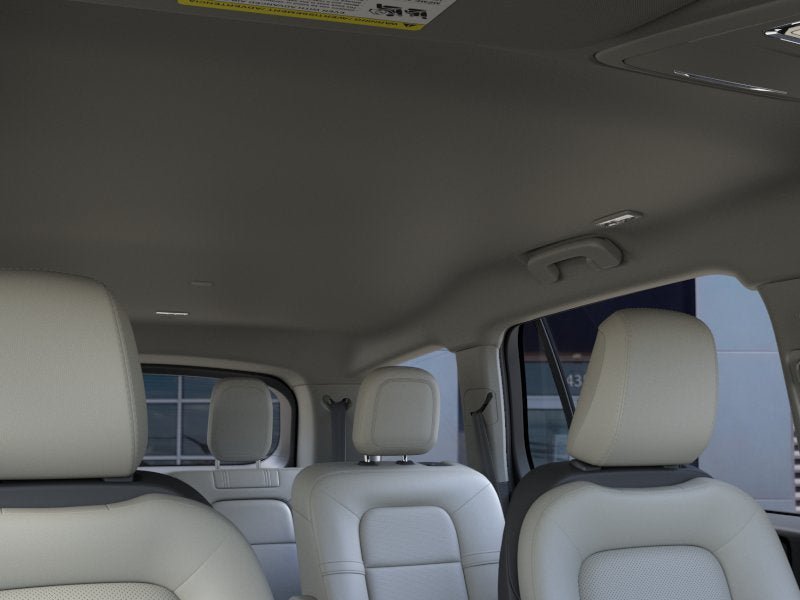 New 2026 Lincoln Aviator AWD w/ Jet Appearance Package image 22