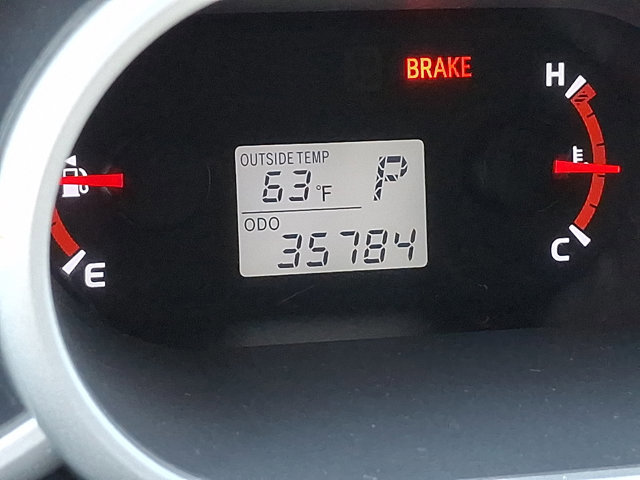 Used 2011 Toyota Matrix FWD image 18