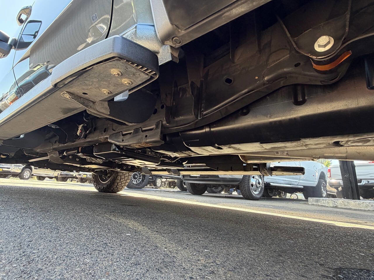 Used 2020 GMC Sierra 3500 AT4 w/ AT4 Premium Package image 35