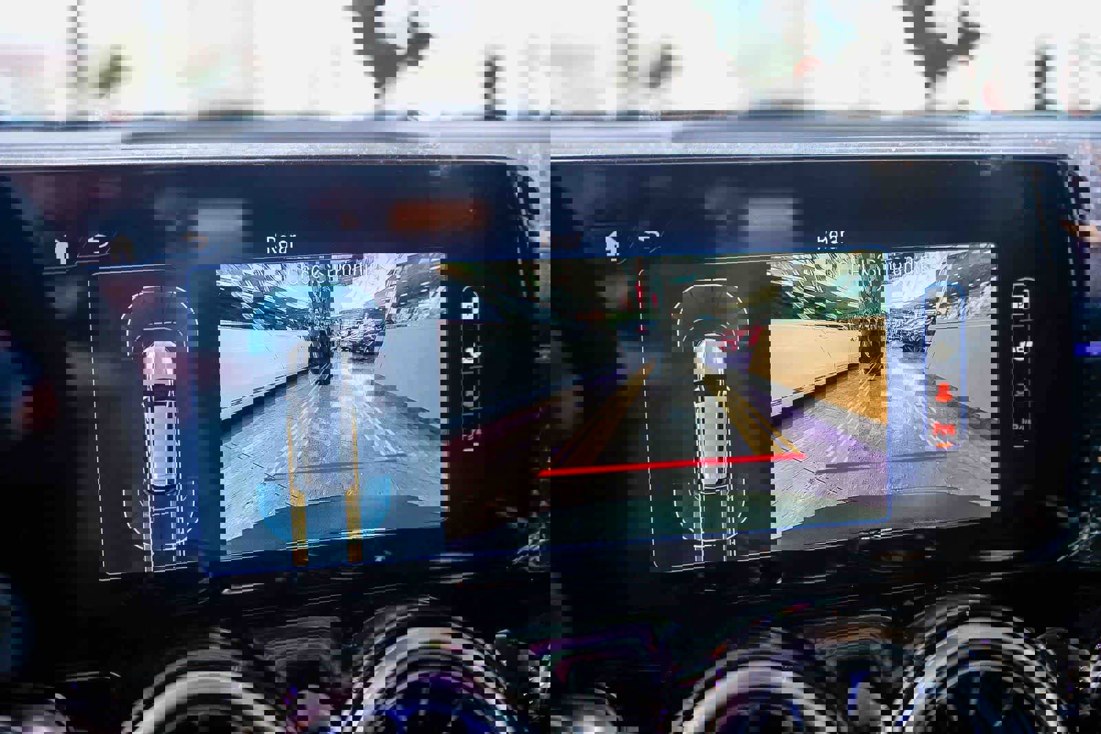 Used 2024 Mercedes-Benz EQB 350 4MATIC SUV image 25