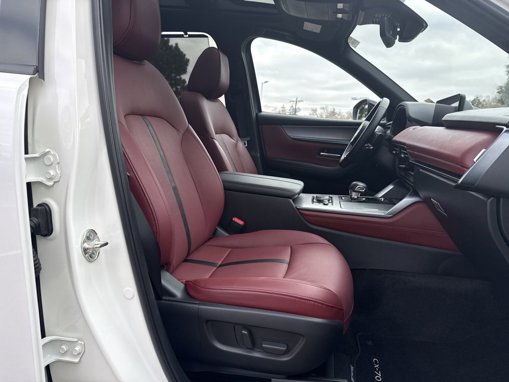 Used 2025 MAZDA CX-70 Plug-In Hybrid w/ Premium Plus image 34