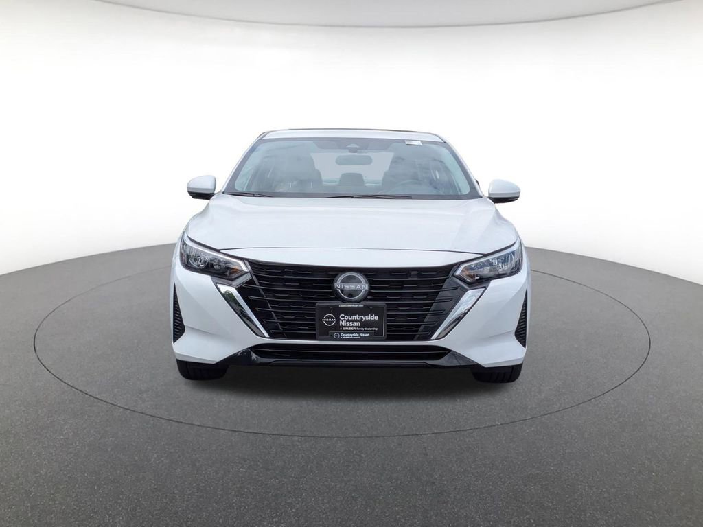 Used 2024 Nissan Sentra SV w/ SV Premium Package FWD image 2