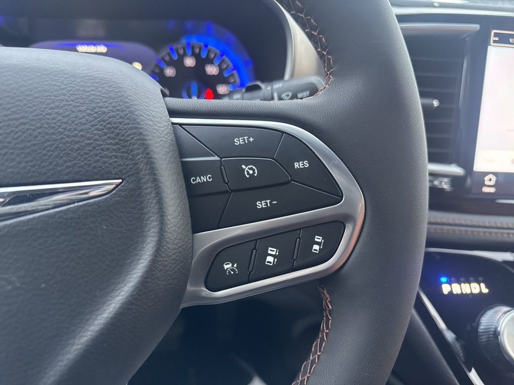 New 2026 Chrysler Pacifica Pinnacle image 28