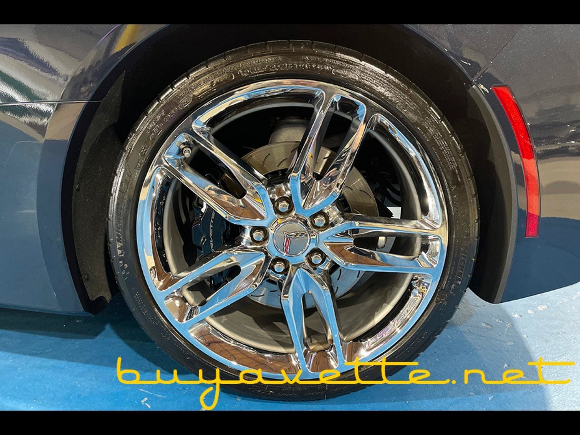Used 2016 Chevrolet Corvette Stingray Coupe w/ 2LT Preferred Equipment Group RWD image 12