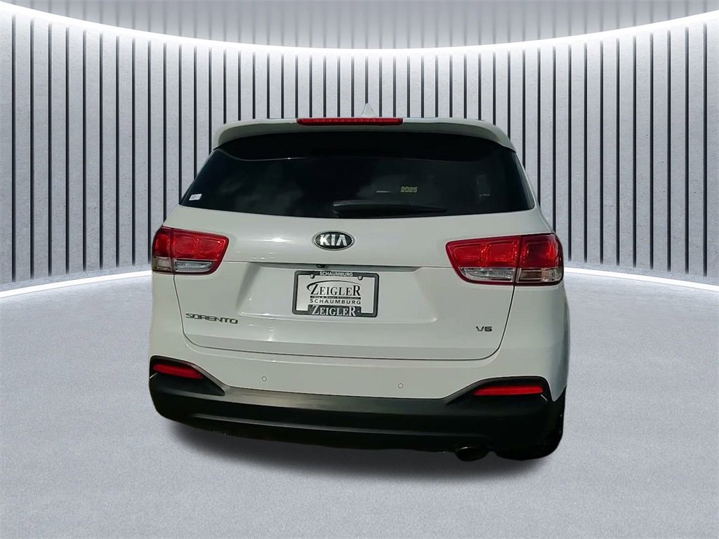 Used 2017 Kia Sorento LX w/ LX V6 Convenience Package image 10