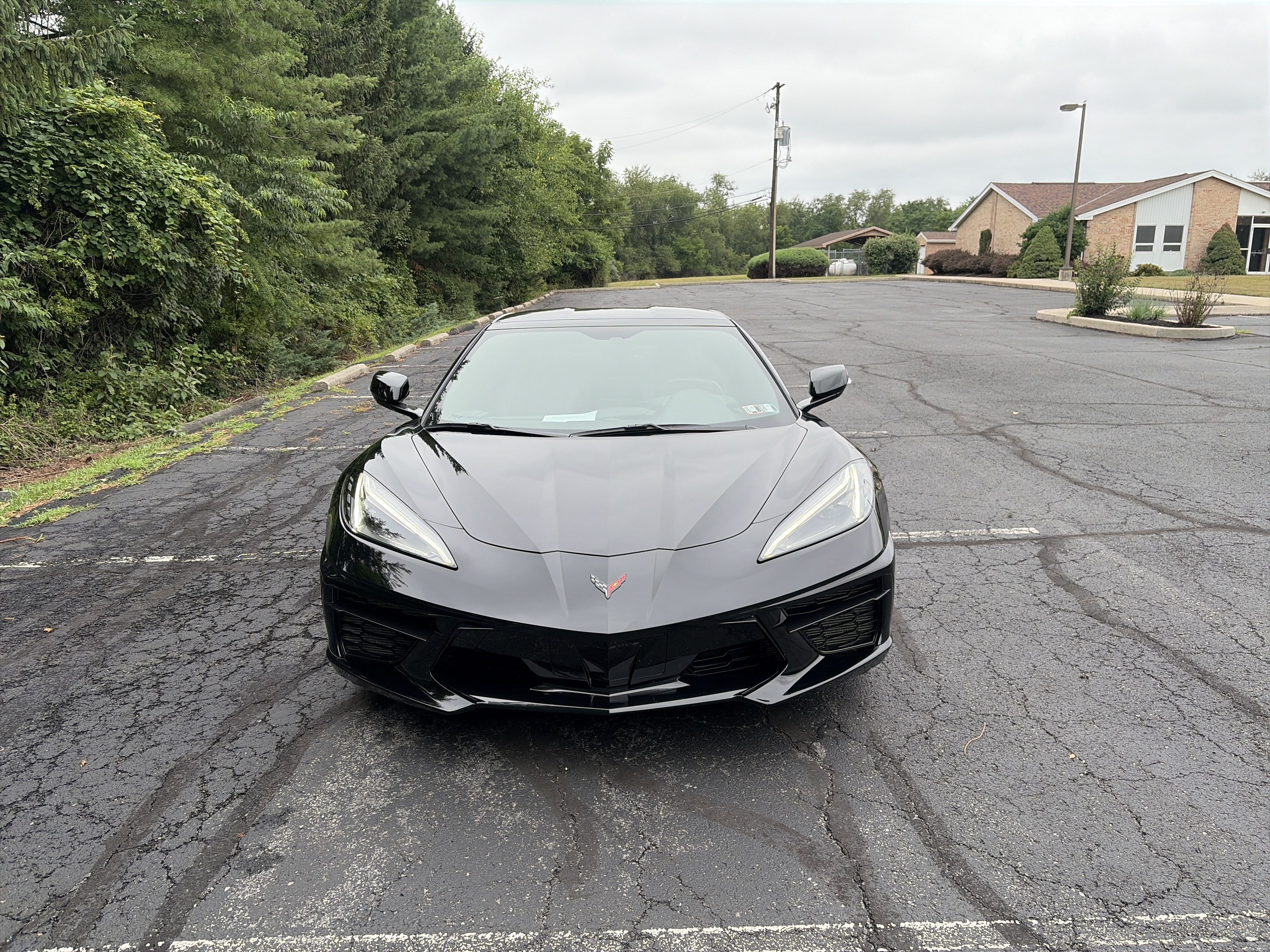 Used 2020 Chevrolet Corvette Stingray Coupe w/ 1LT RWD video 2