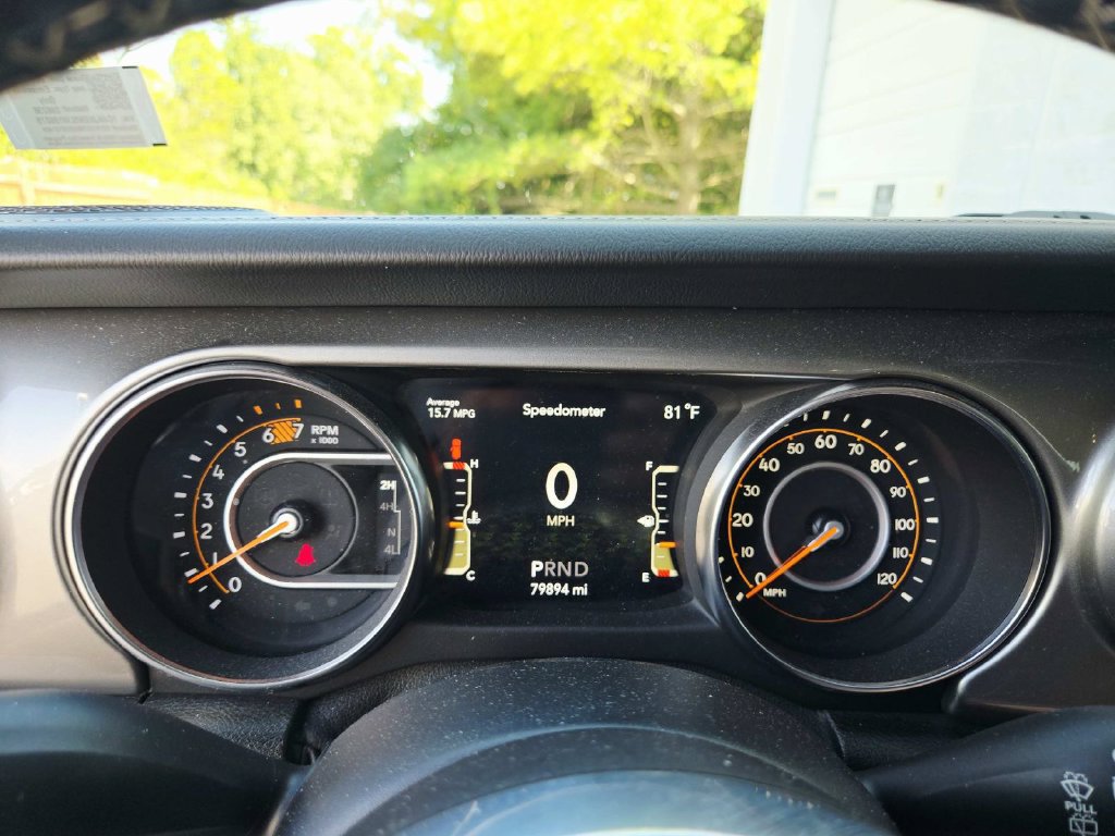 Used 2020 Jeep Wrangler Unlimited Sahara AWD/4WD image 26