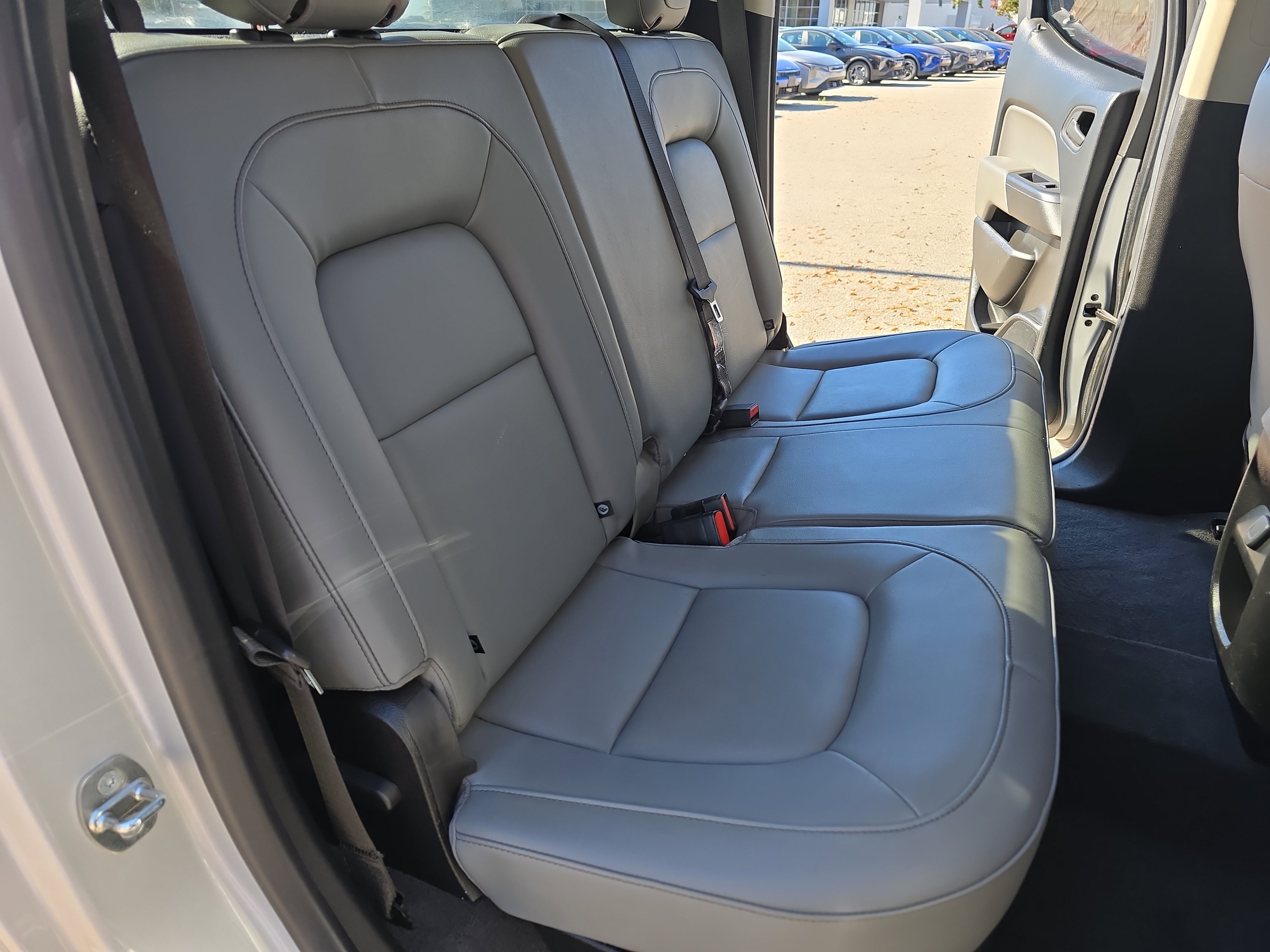 Used 2020 Chevrolet Colorado W/T w/ WT Convenience Package image 11