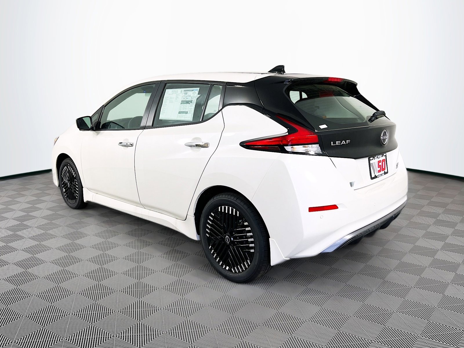 New 2025 Nissan Leaf SV Plus FWD image 29