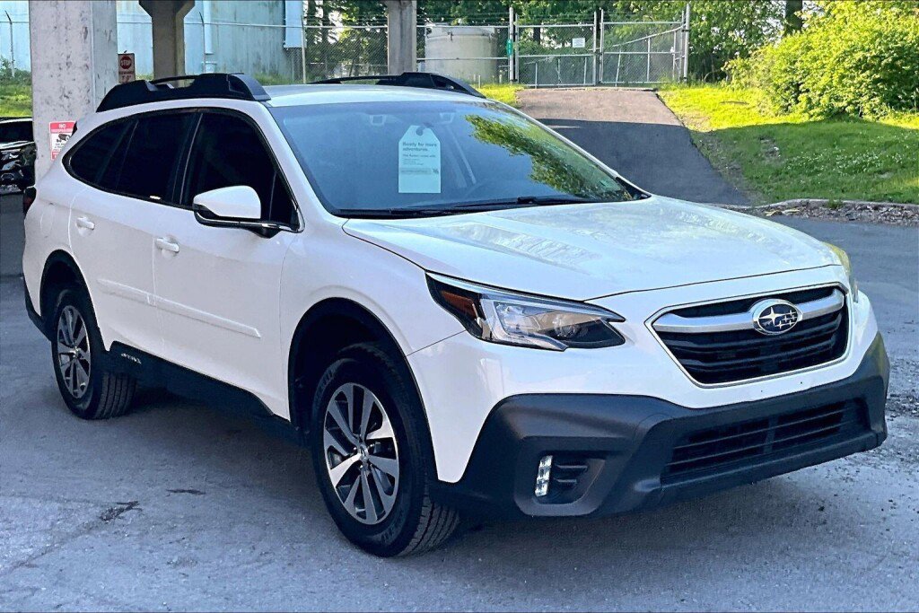 Certified 2022 Subaru Outback Premium AWD/4WD image 18