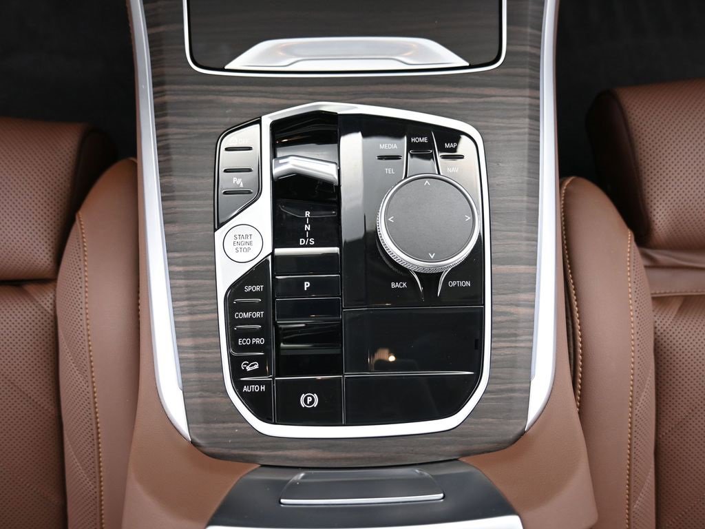 Used 2024 BMW X5 xDrive40i w/ Premium Package image 15