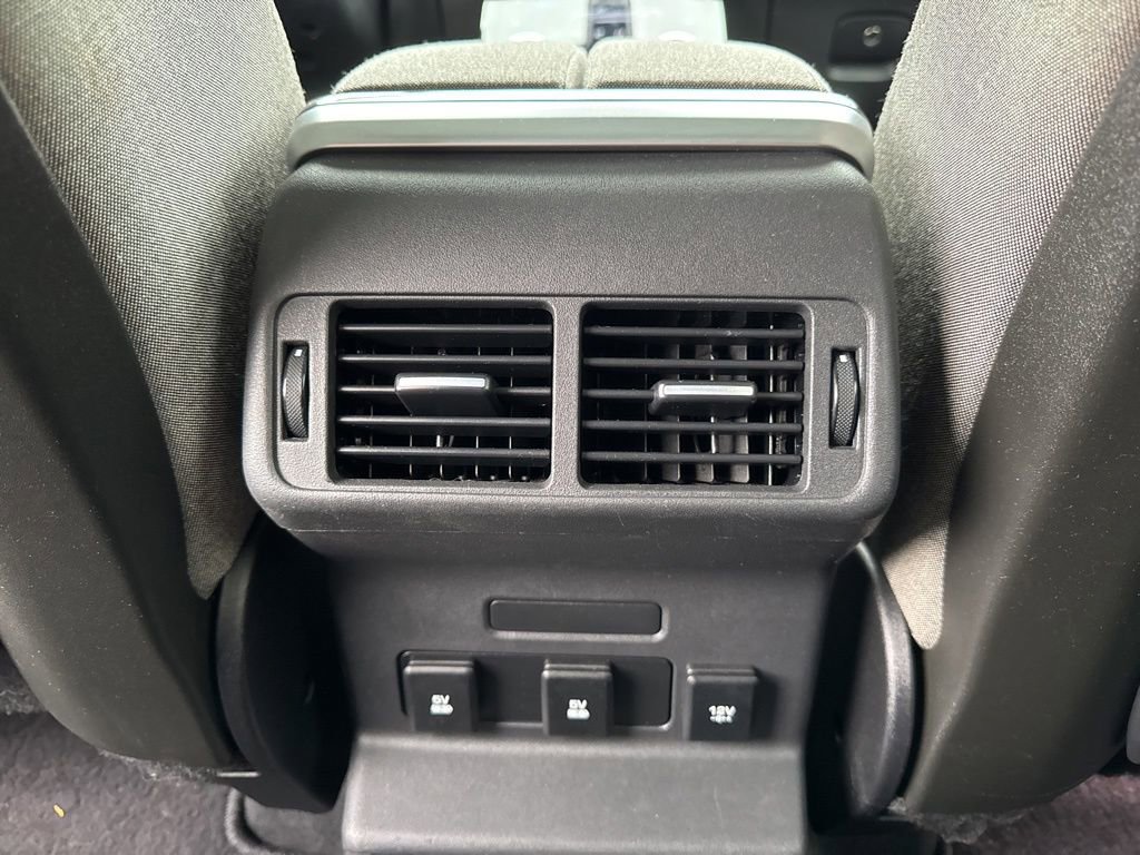 Used 2019 Land Rover Range Rover Velar R-Dynamic HSE image 24