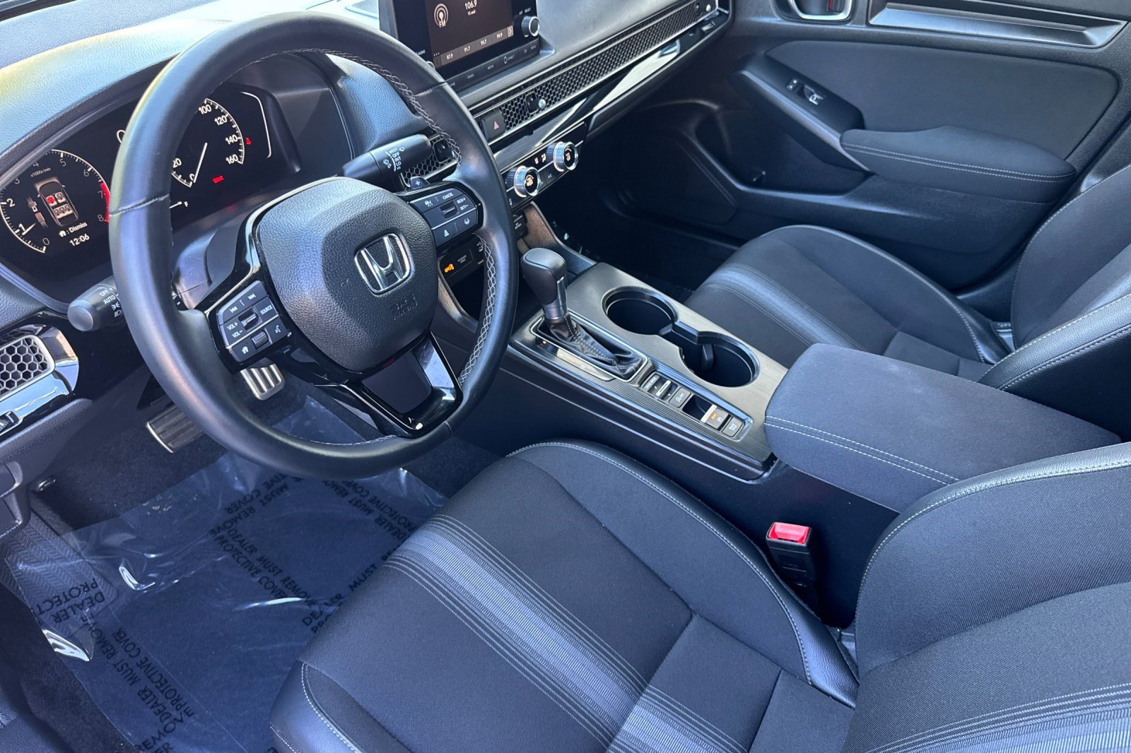 Used 2025 Honda Civic Sport image 4
