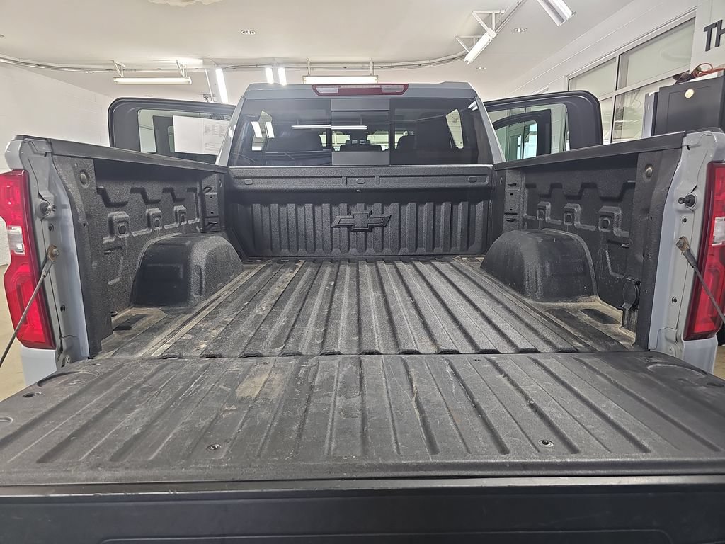 Certified 2024 Chevrolet Silverado 1500 RST AWD/4WD image 15