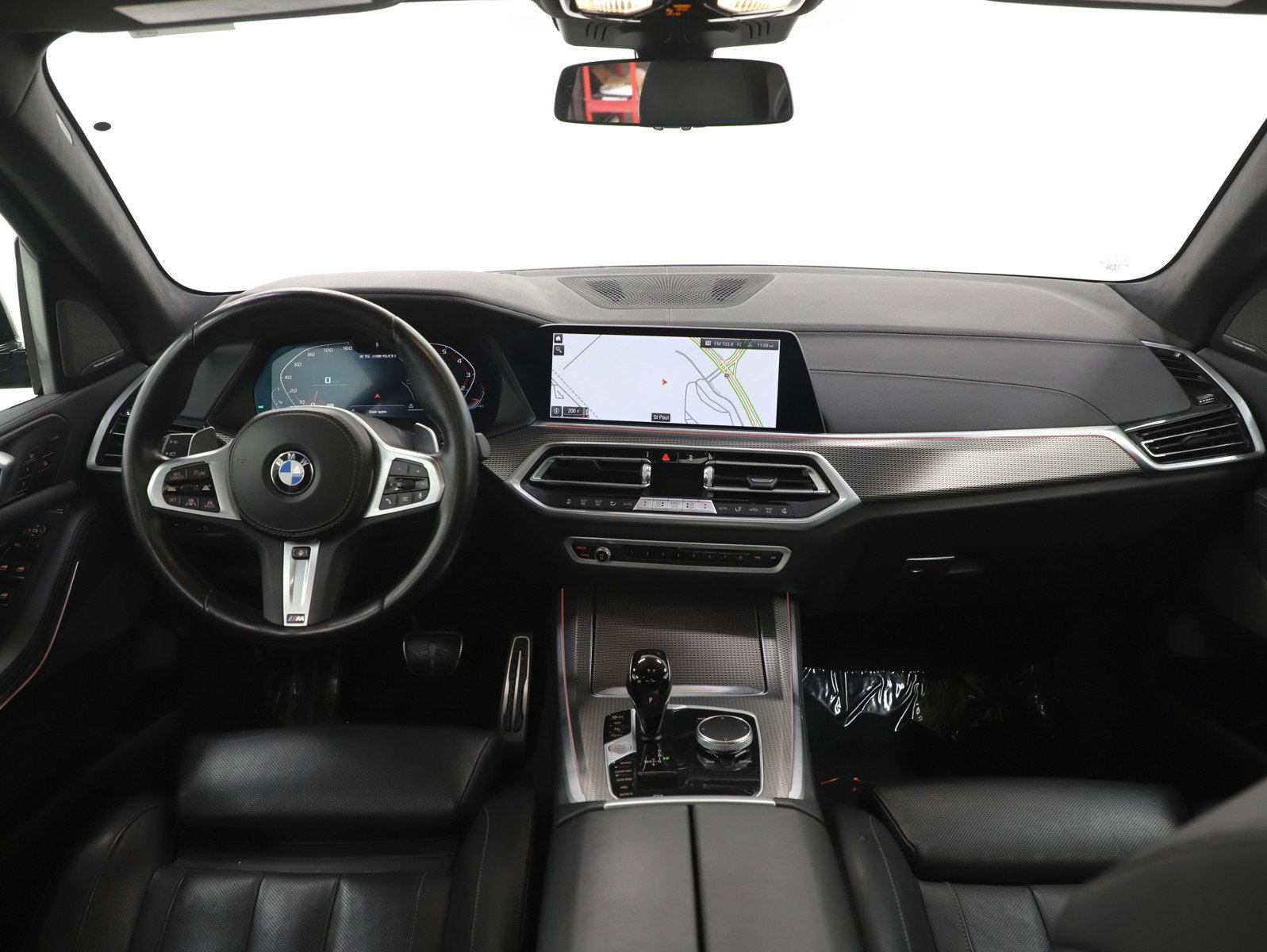 Used 2022 BMW X5 M50i image 18