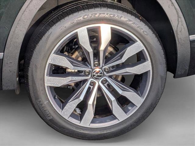 Used 2021 Volkswagen Atlas SEL R-Line FWD image 21