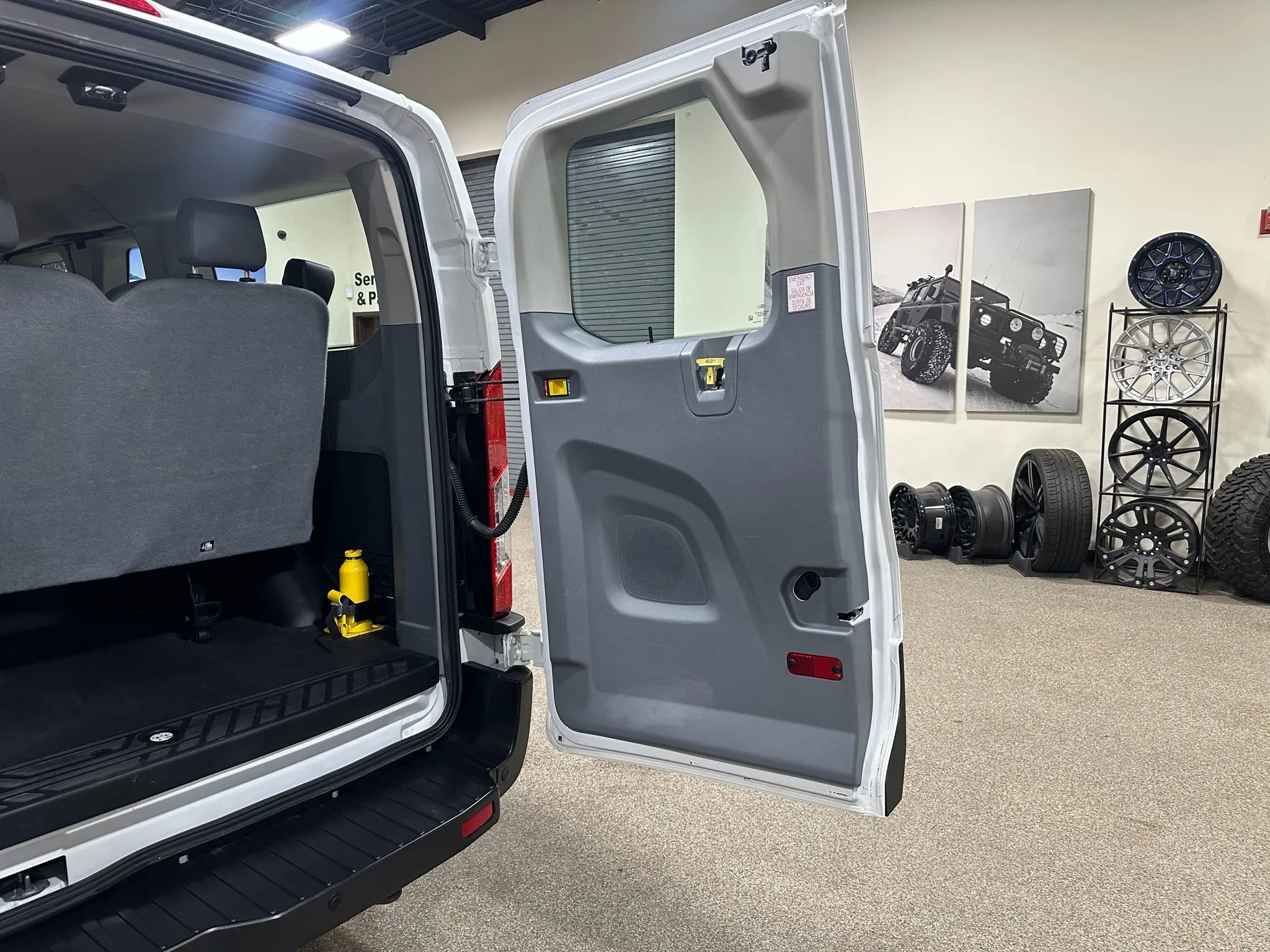 Used 2019 Ford Transit 150 XL image 22