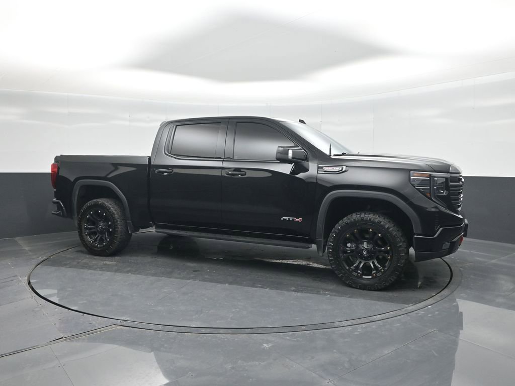 Used 2022 GMC Sierra 1500 AT4 w/ AT4 Premium Package image 11