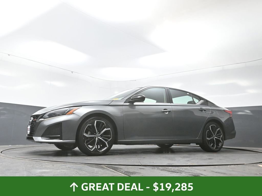 Used 2024 Nissan Altima 2.5 SR image 54
