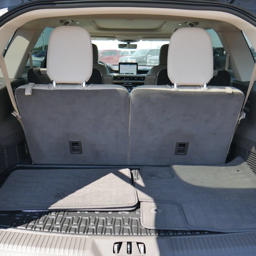 Used 2021 Lincoln Aviator Reserve w/ Elements Package Plus AWD/4WD image 20