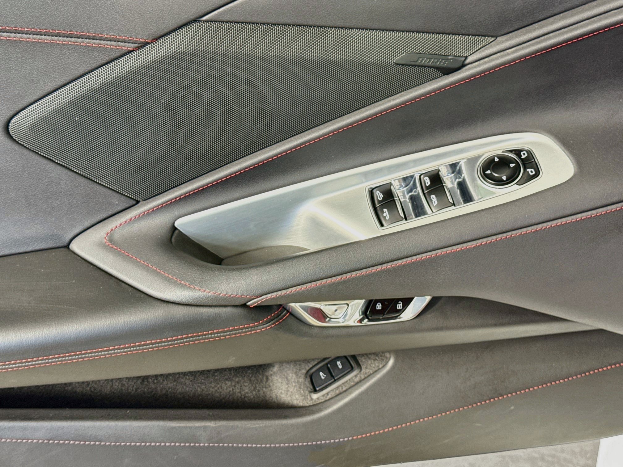 Used 2020 Chevrolet Corvette Stingray Convertible w/ Z51 Performance Package RWD image 20